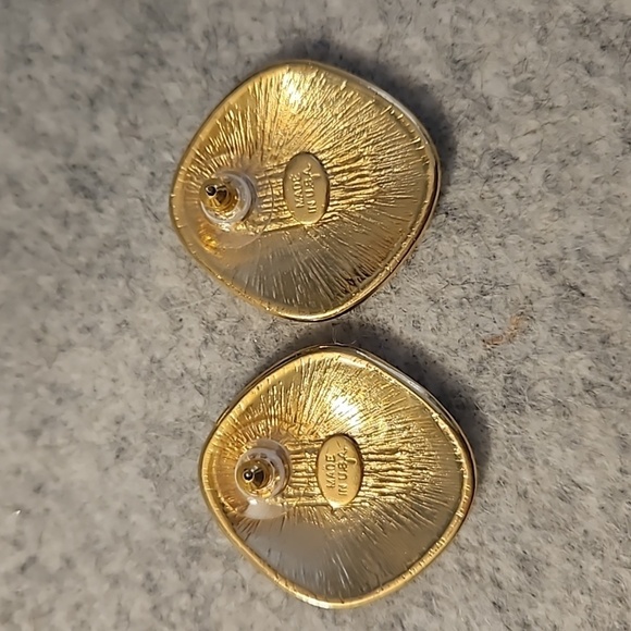 Colorful Enamel Modern Pierced Earrings - Picture 5 of 6